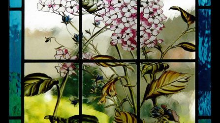 Blumenfenster mit Schmetterling | Entwurf: Wiltrud Vogt